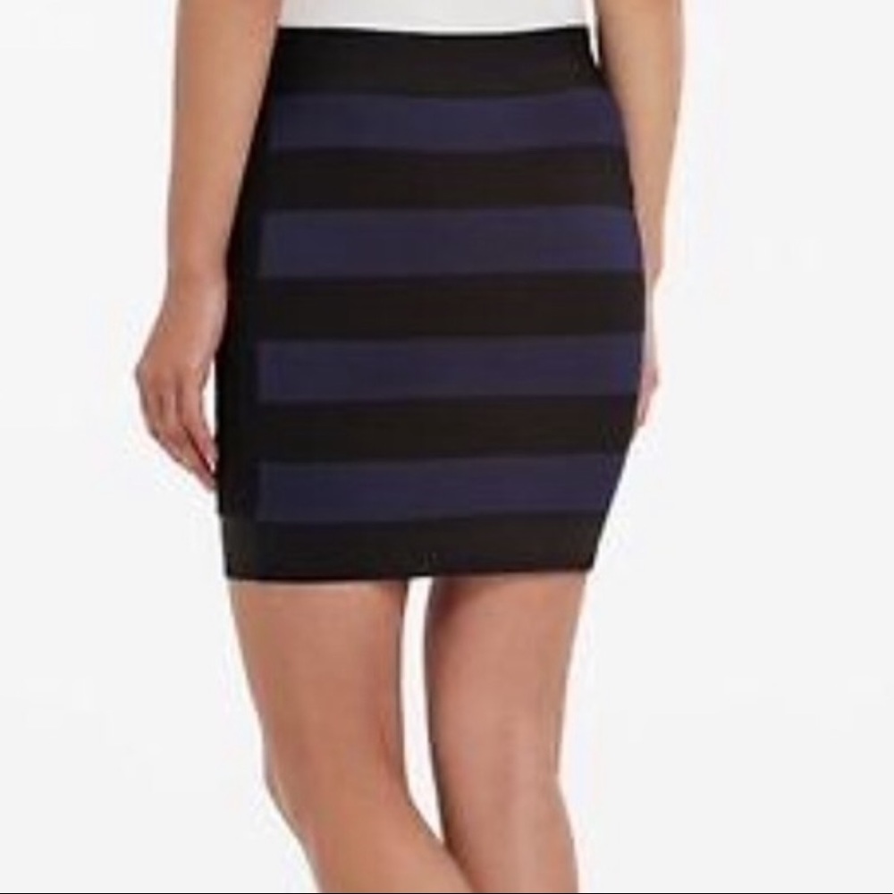 NWT BCBG power skirt 🔥🔥🔥 size. M